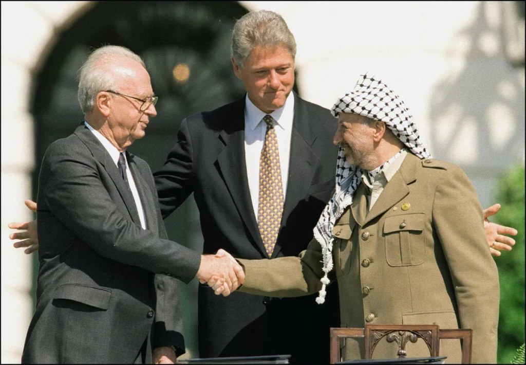30 godina nakon rukovanja Arafat-Rabin, jasni nedostaci u sporazumu iz Osla osudili su mirovne pregovore na propast